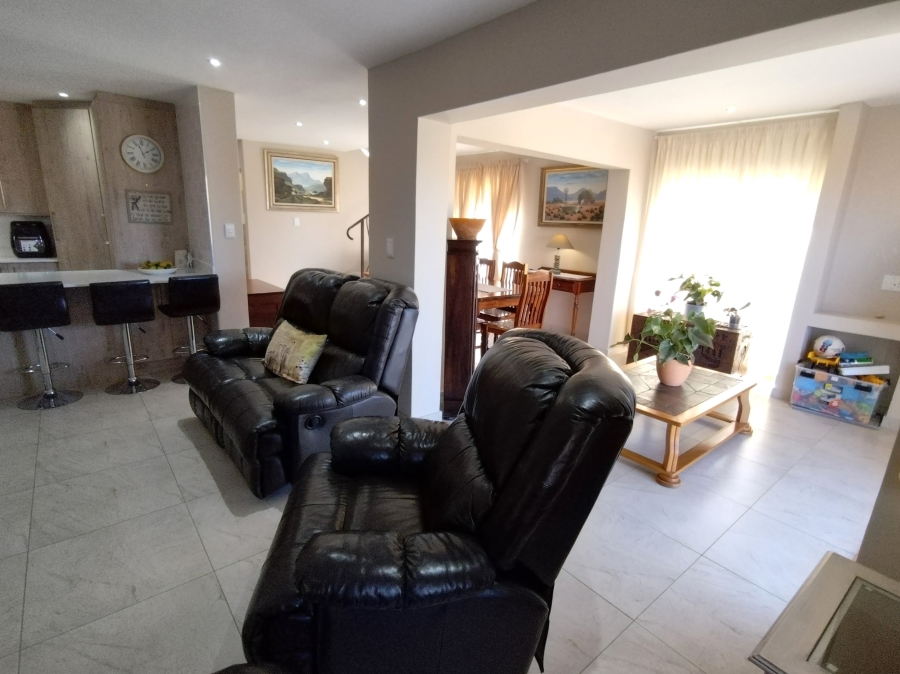 3 Bedroom Property for Sale in Noorsekloof Eastern Cape